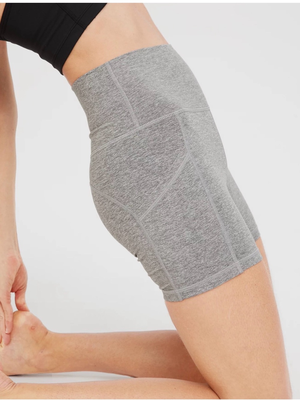 OFFLINE By Aerie The Hugger High Waisted 5" Pocket Bike Short